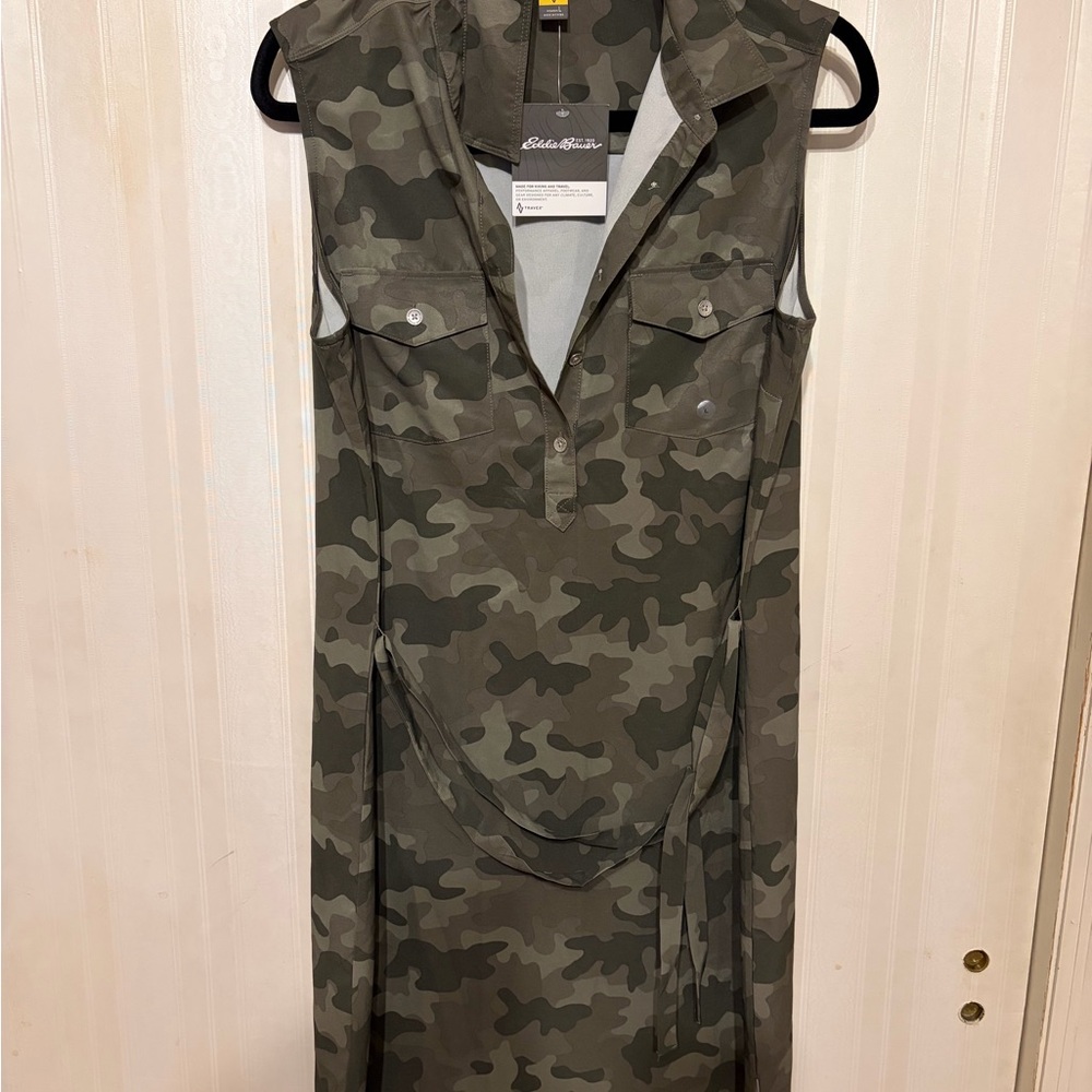 NWT Eddie Bauer Camouflage Button-Up belted dress
